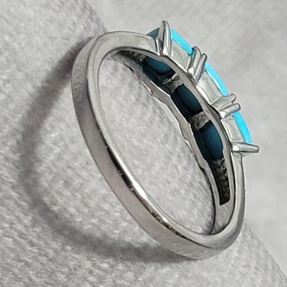 Sleeping Beauty Turquoise 3 Stone Ring - Picture 2 of 12